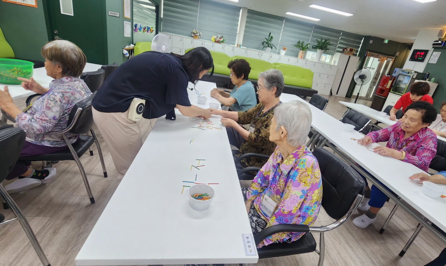 1949055918_vp5S7JwI_246f7cca98d75cc4227e35374185919b09143b5c.jpg 이미지크게보기